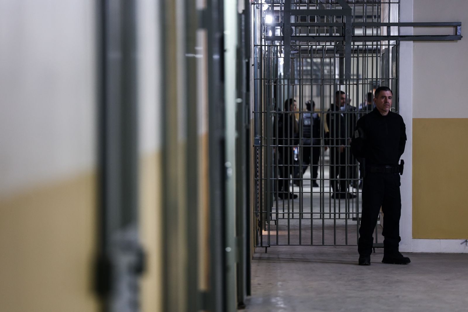 Governo rejeita proposta de Trump para Brasil receber estrangeiros capturados nos EUA