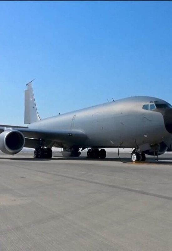 FOTO mostra avião danificado em Tel Aviv; aeronave se chocou com o avião americano que caiu no Iraque, diz TV