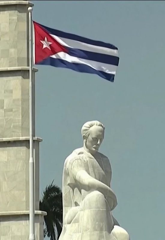 Governo de Cuba diz que vai permitir que expatriados voltem a investir no país