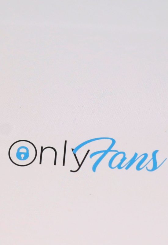 'Nojento e desolador': a mulher que recebe R$ 10 por hora para ajudar no engajamento do OnlyFans