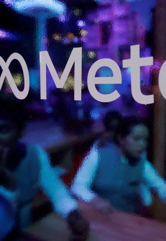 Meta planeja demissões em massa em meio ao aumento de custos com IA, diz agência