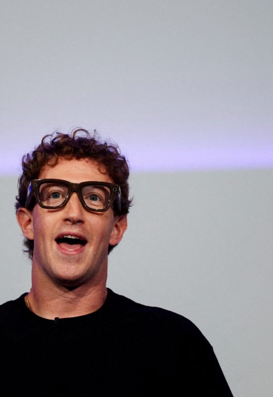 Meta é acusada de expor nudez e dados de usuários com vídeos de óculos inteligentes