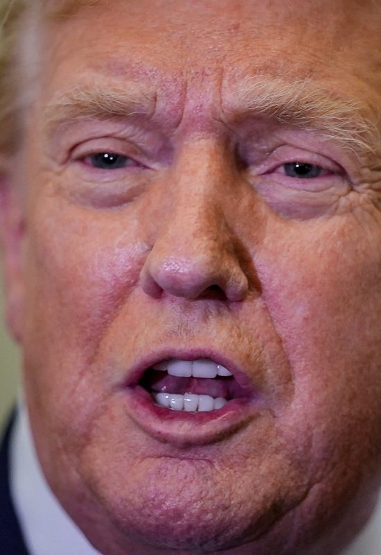 Trump faz novas ameaças ao Irã e chama o país de 'perdedor do Oriente Médio'