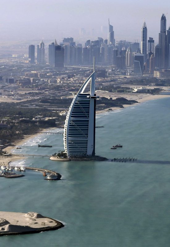 Bancos de Wall Street liberam home office ou saída do país em meio a ataques no Oriente Médio