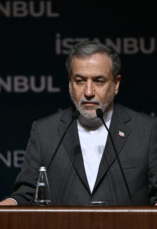 Ministro das Relações Exteriores do Irã classifica a guerra como um 'fracasso' e diz que EUA e Israel 'estão perdidos'